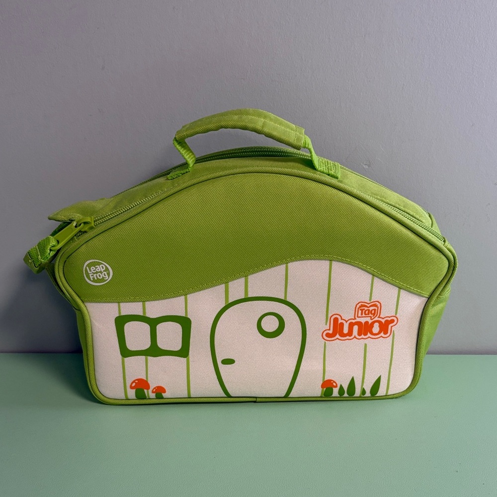 Leap Frog Tag Storage Case with Tag Reader & 4 Books, Kids Reading Help Tool